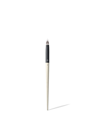 Lip Brush 7